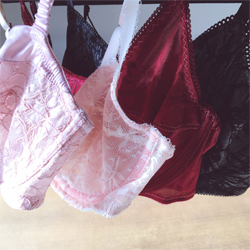pink red and black bra designs